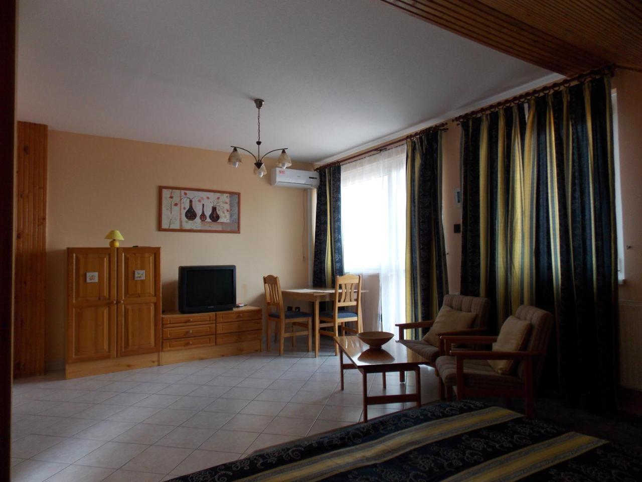 Heviz Therme Apartmenthaus Exterior foto